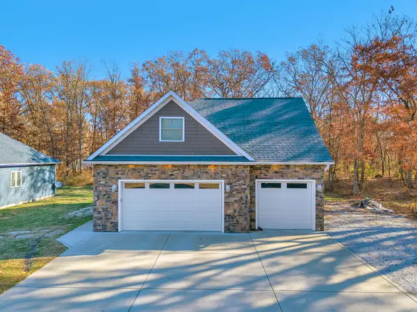 10955 NW Makeever Drive, DeMotte, IN 46310