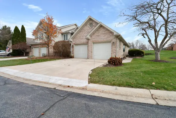 1055 Mission Hills Court, Chesterton, IN 46304