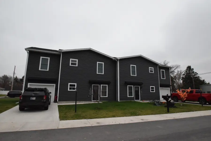 150-152 N 16th Street, Chesterton, IN 46304 - Image #2