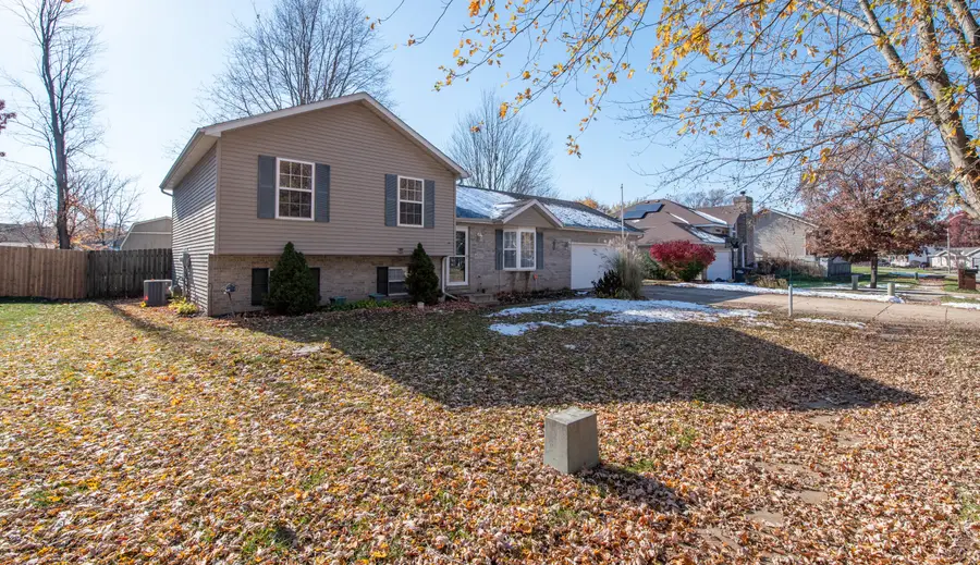 6717 Blackstone Circle, Portage, IN 46368 - Image #2