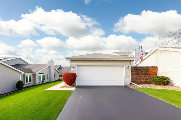 2309 Deerpath Drive W, Schererville, IN 46375