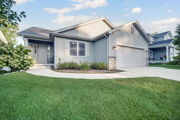 605 Hatch Lake Pkwy, Valparaiso, IN 46385