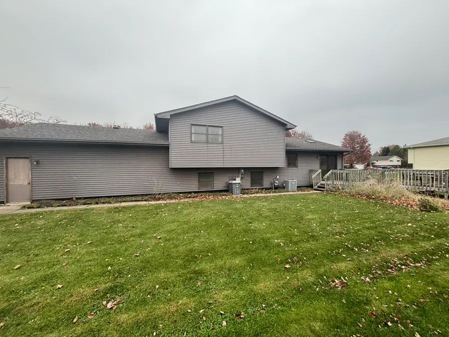 6115 Mill Run Avenue, Portage, IN 46368 - Image #2