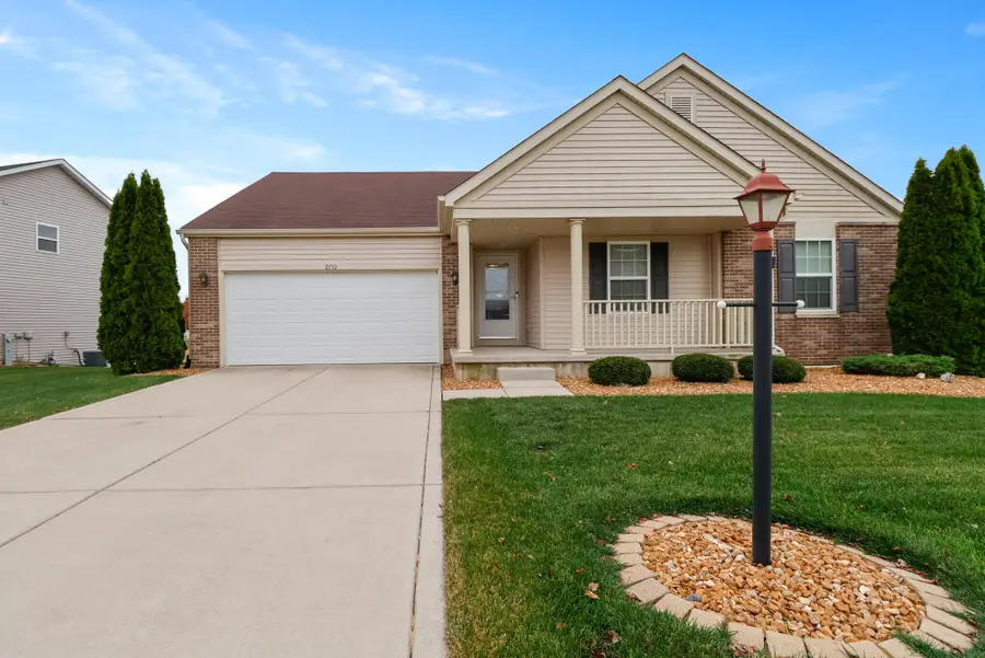 2753 Kildare Courtyard, Valparaiso, IN 46385 - Image #2