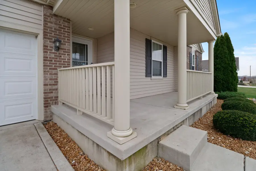 2753 Kildare Courtyard, Valparaiso, IN 46385 - Image #3