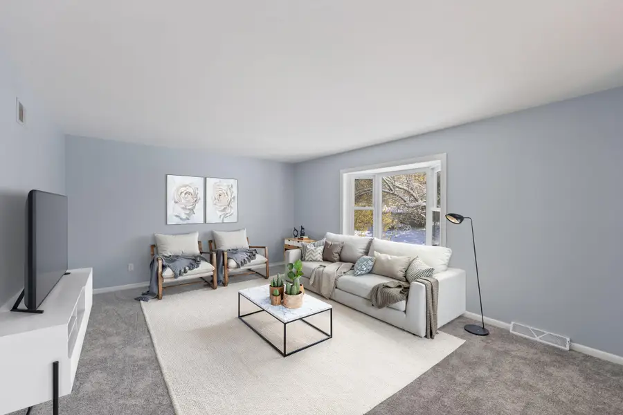 3705 Colonial Drive, Valparaiso, IN 46383 - Image #3