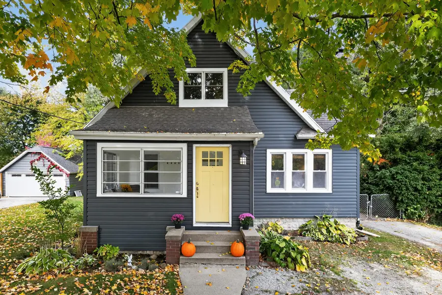 321 W Johnson Road, La Porte, IN 46350 - Image #2