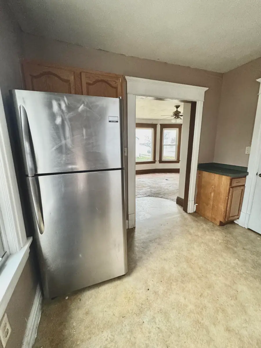 809 Chicago Street, La Porte, IN 46350 - Image #3