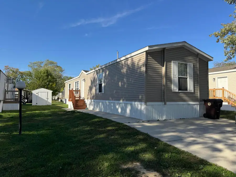 237 Sandalwood Street, Portage, IN 46368 - Image #2