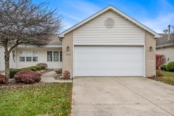 1634 Dogwood Drive, Crown Point, IN 46307