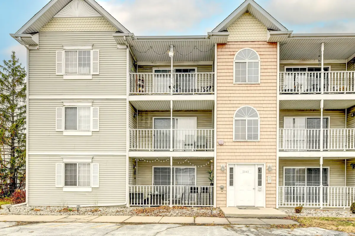 2343 99th Street #1a, Highland, IN 46322 - Image #1