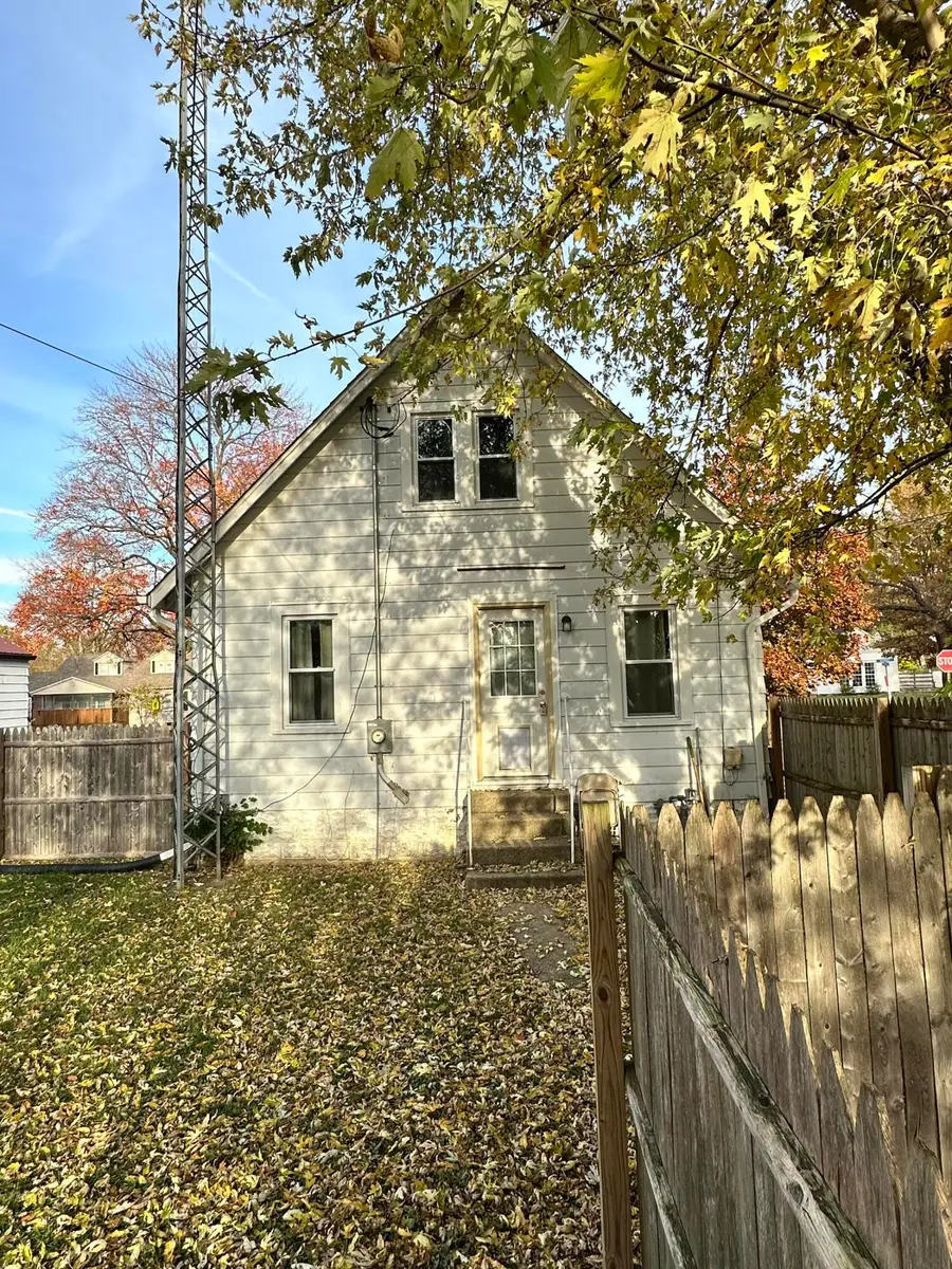722 S Market Street, Winamac, IN 46996 - Image #3