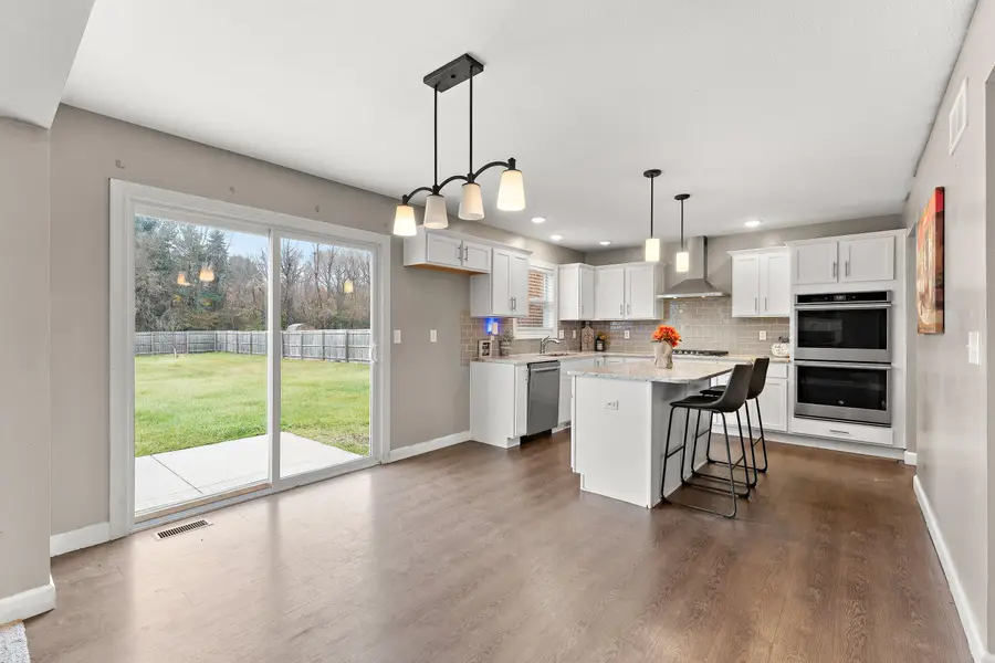 2952 N Morning Glory Avenue, Rolling Prairie, IN 46371 - Image #2