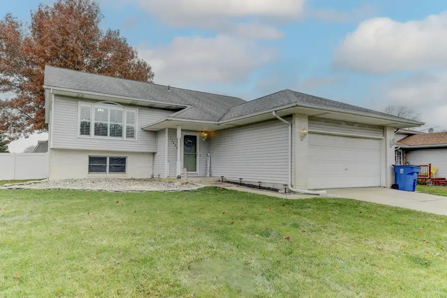 15826 Stevenson Place, Lowell, IN 46356 - Image #2
