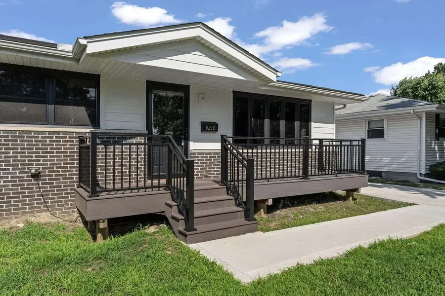 9210 Woodward Avenue, Highland, IN 46322 - Image #3