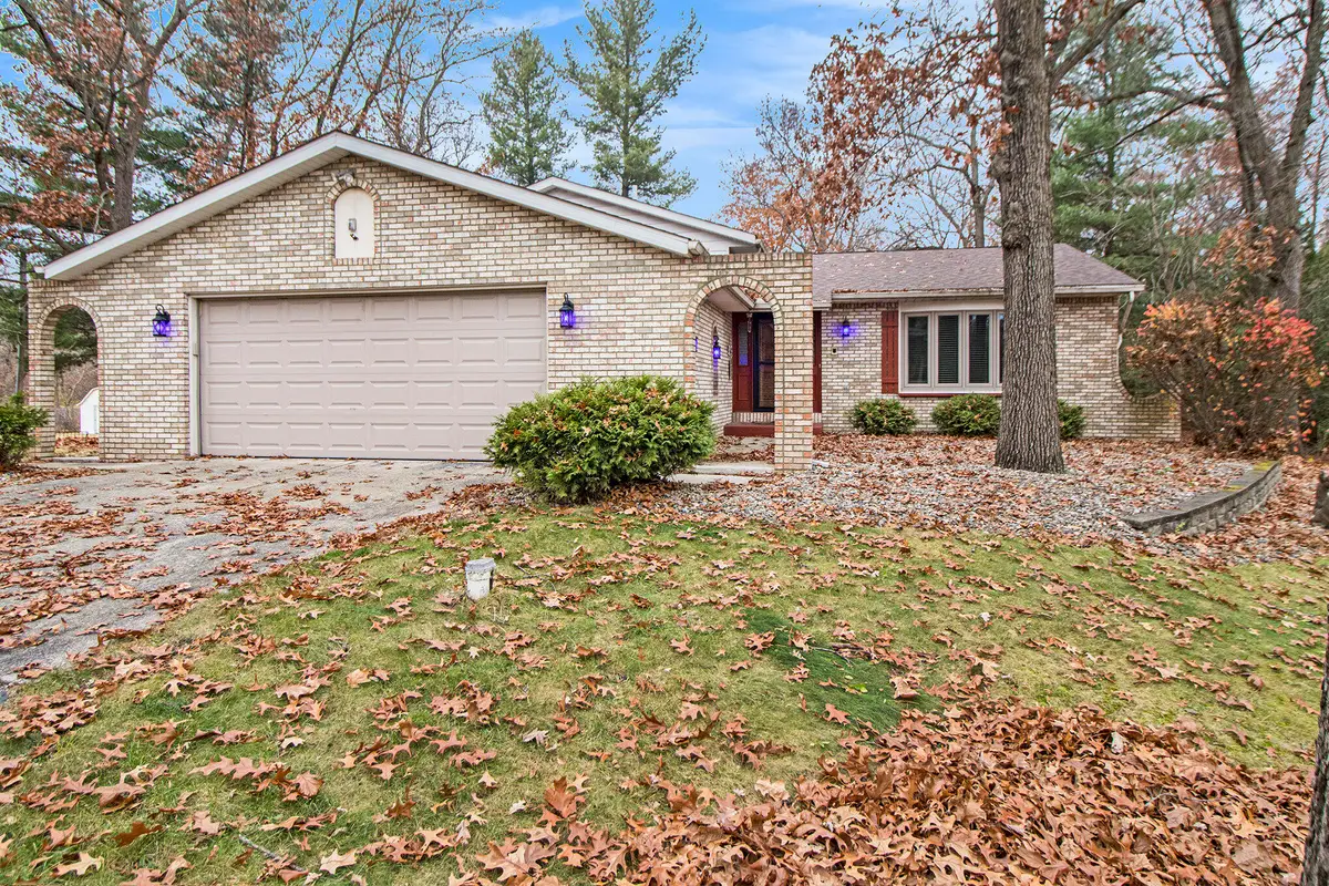 11404 Chateau Lane, Demotte, IN 46310 - Image #1