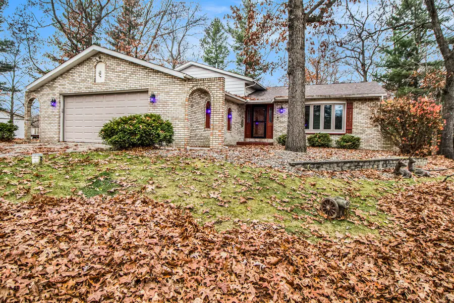 11404 Chateau Lane, Demotte, IN 46310 - Image #2