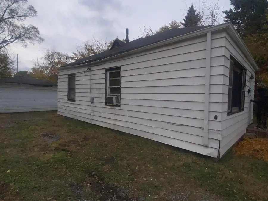 931 E 48th Place, Gary, IN 46409 - Image #2