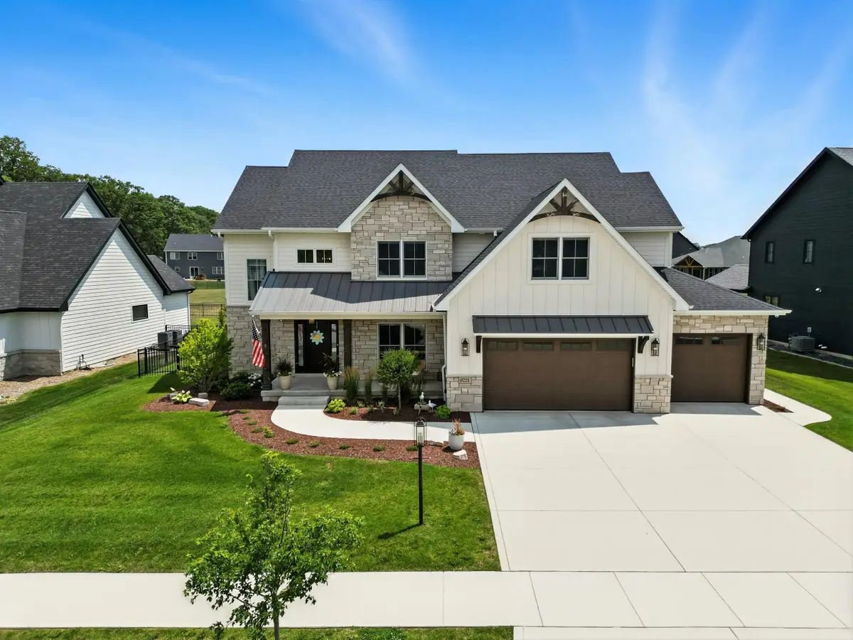 9721 Sweetspire Avenue, Saint John, IN 46373 - Image #1