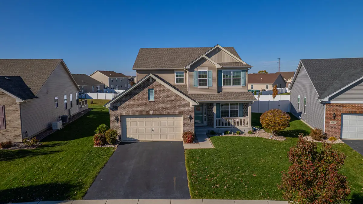 9351 Chestnut Cove, Saint John, IN 46373 - Image #1