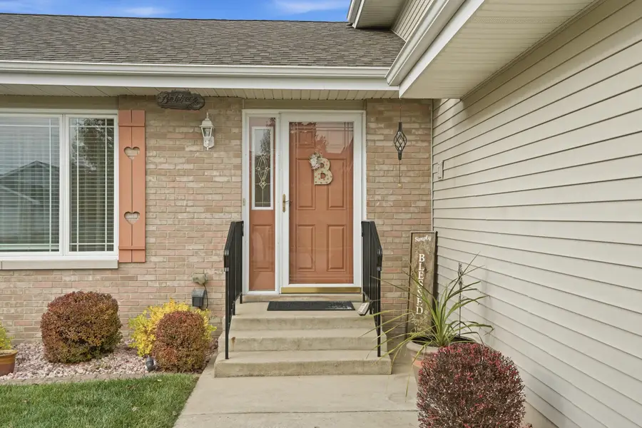 6586 Falcon Drive, Schererville, IN 46375 - Image #3