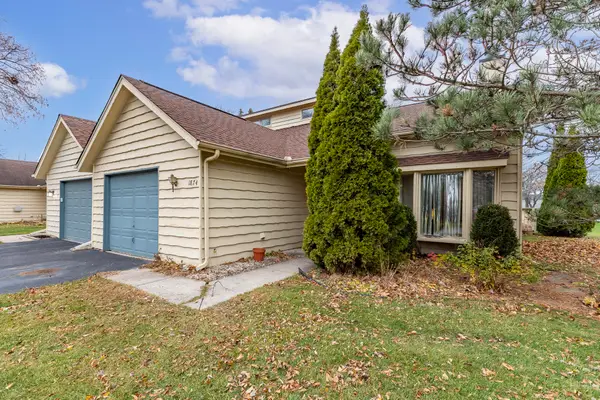 1874 Springvale Drive, Crown Point, IN 46307