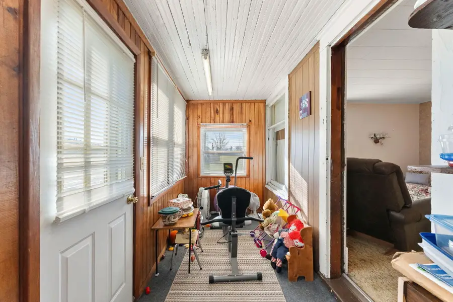 7088 N County Rd 700 W, Rensselaer, IN 47978 - Image #2