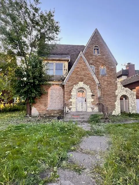 552 Mckinley Street, Gary, IN 46404