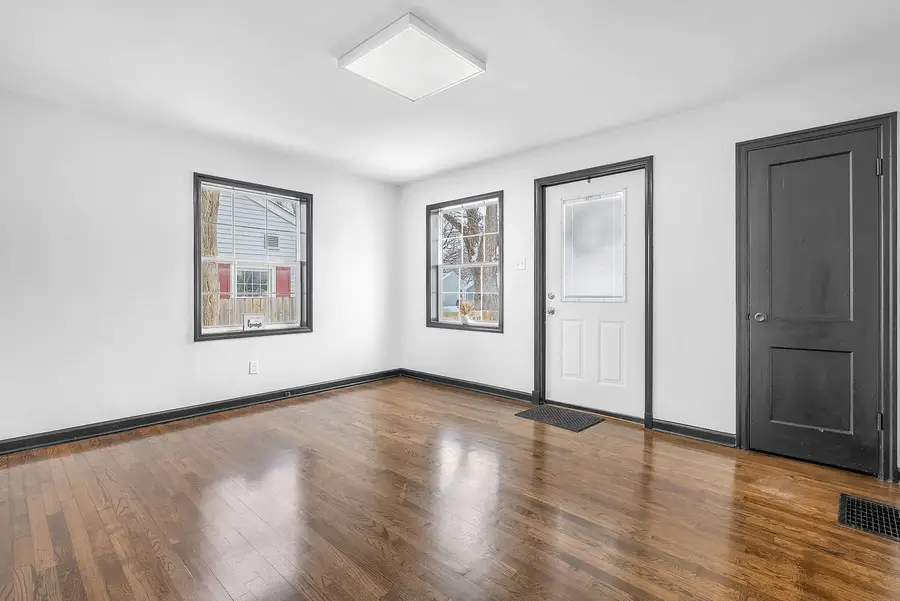 209 W Bates Street, Hebron, IN 46341 - Image #3