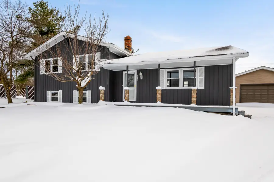 1949 Terri Lane, Schererville, IN 46375 - Image #2