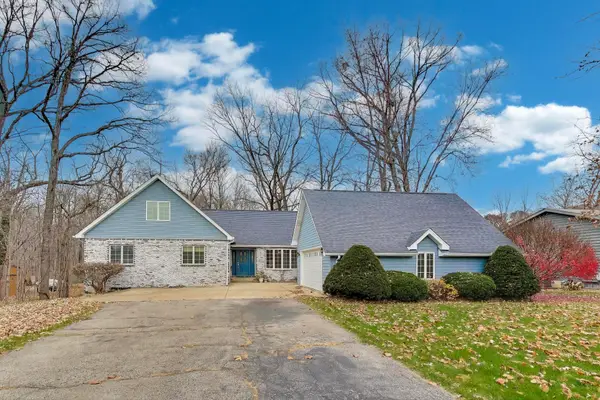 591 Glenwood Drive, Valparaiso, IN 46385