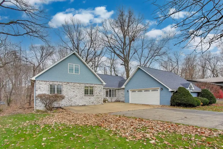 591 Glenwood Drive, Valparaiso, IN 46385 - Image #2