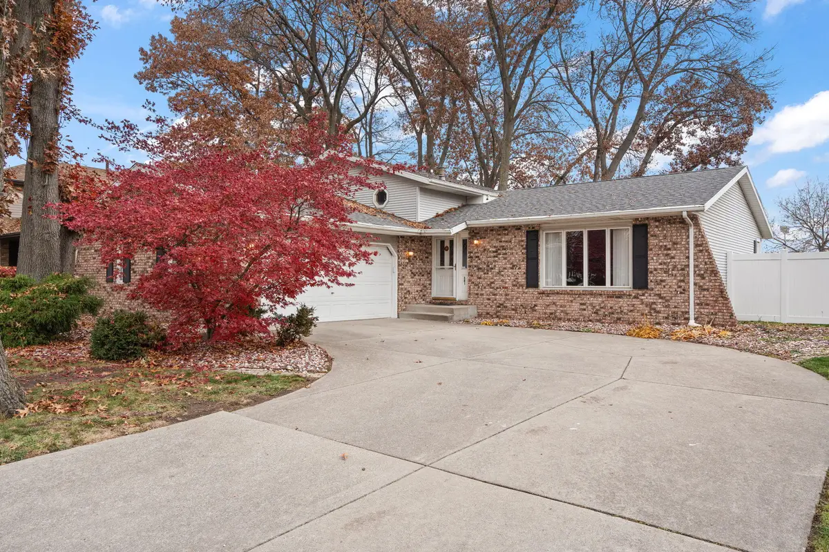 341 Whitewood Drive, Schererville, IN 46375 - Image #1