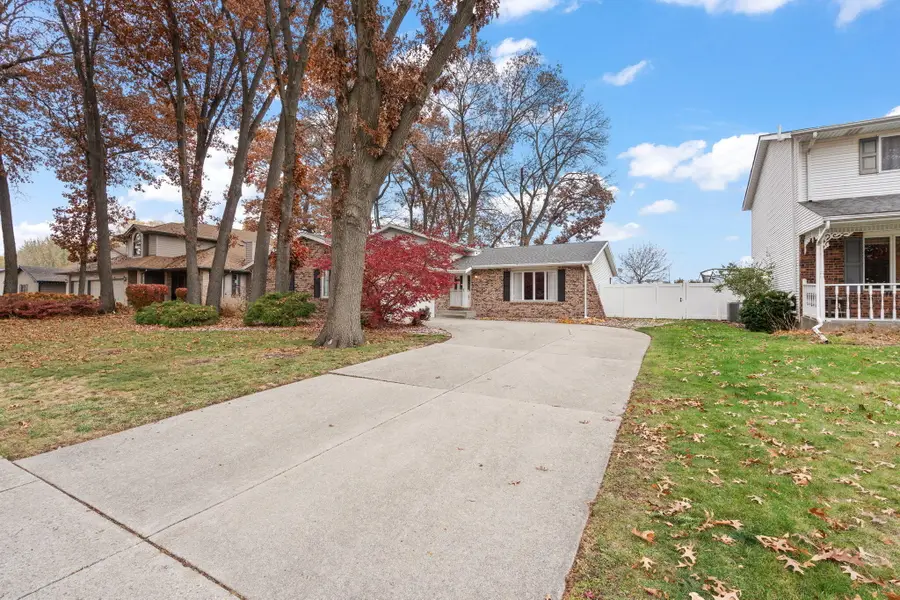341 Whitewood Drive, Schererville, IN 46375 - Image #2