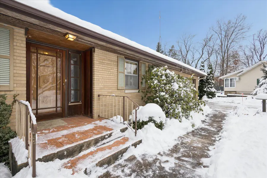 126 Country Club Drive, La Porte, IN 46350 - Image #2