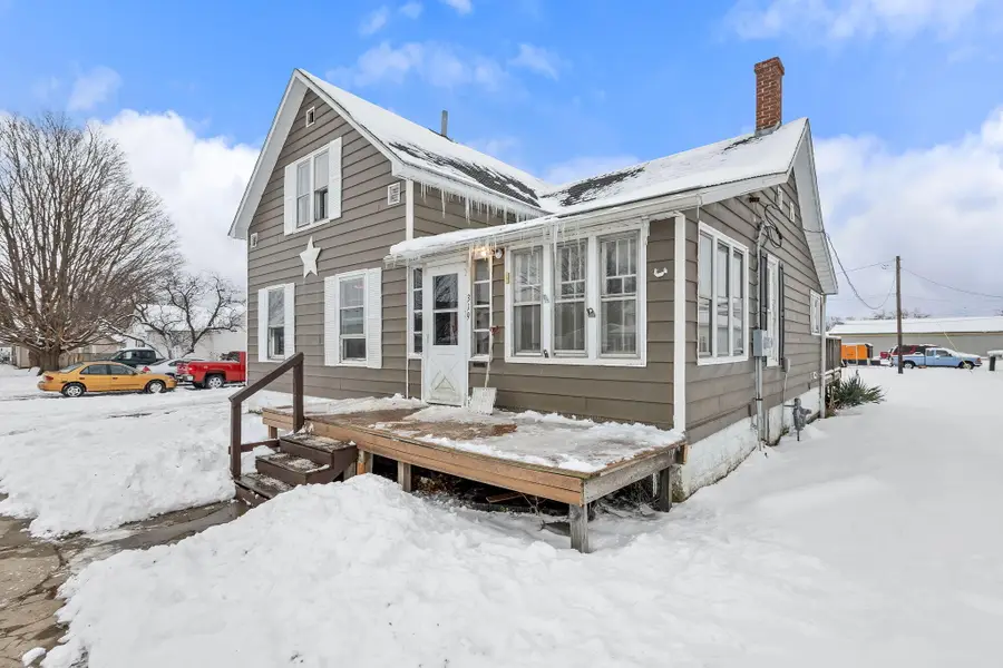 319 E Oak Street, Rensselaer, IN 47978 - Image #2