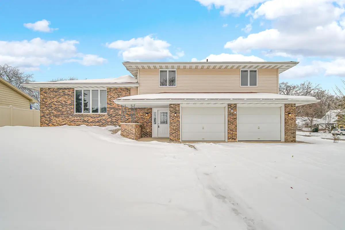 308 King Henry Drive, Schererville, IN 46375 - Image #1