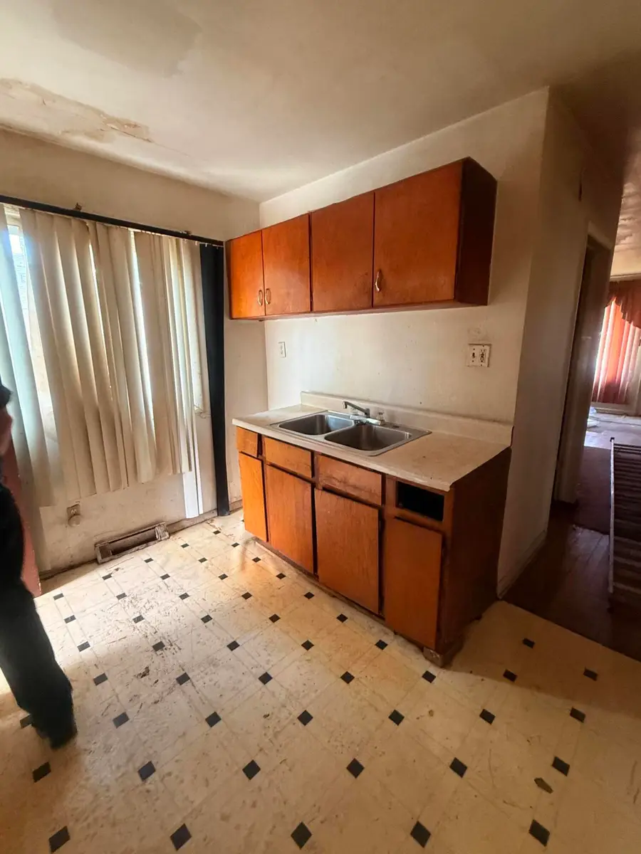 2401 Fillmore Street, Gary, IN 46407 - Image #2