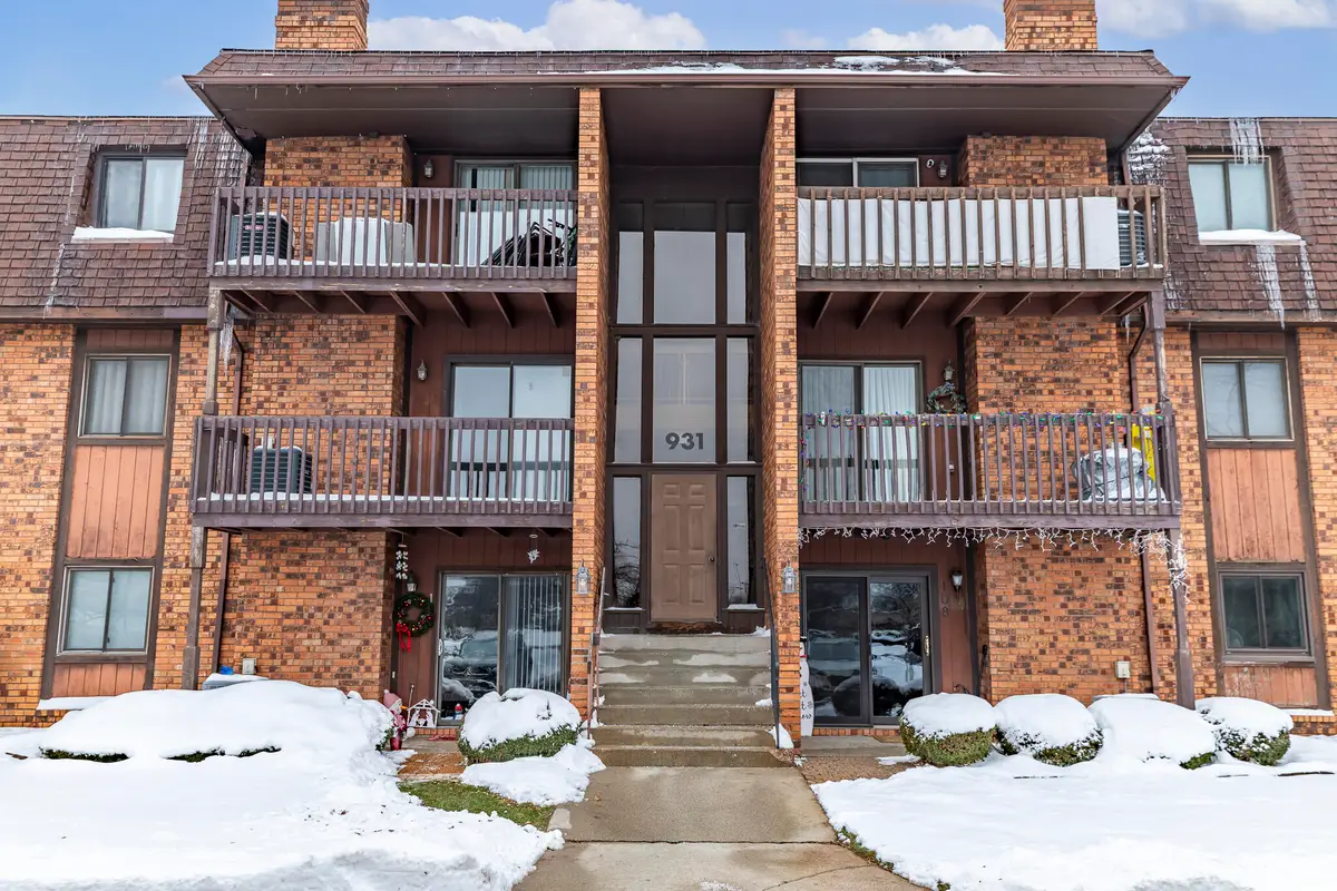 931 W Glen Park Avenue #204, Griffith, IN 46319 - Image #1