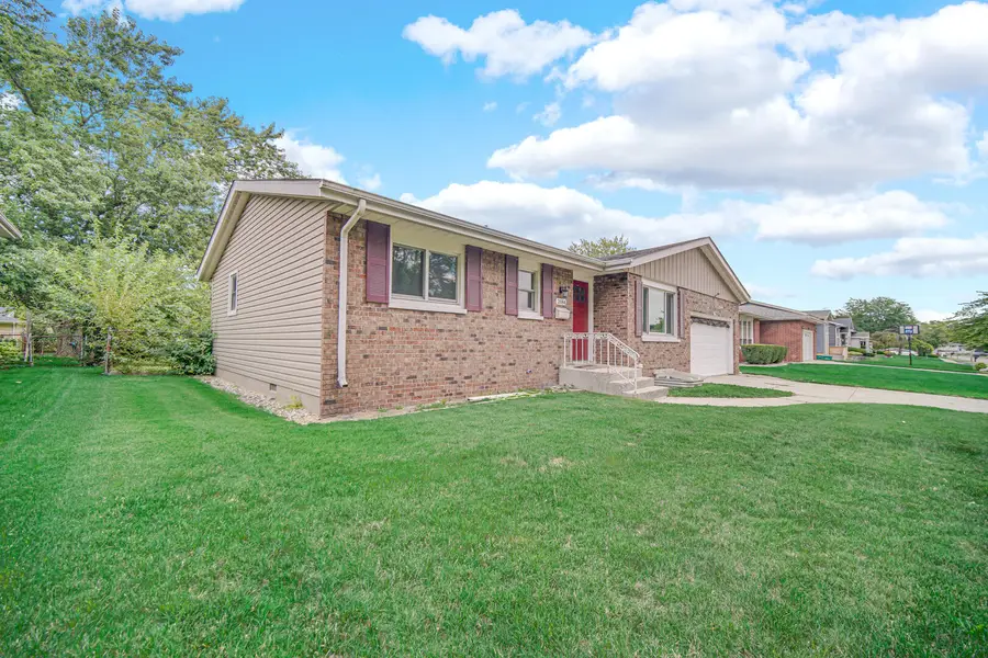 2684 W 61st Avenue, Merrillville, IN 46410 - Image #2