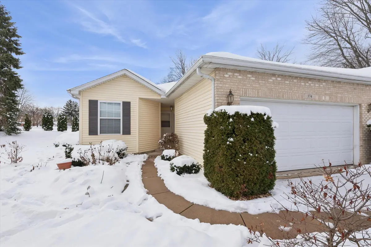 374 Glenallyn Drive, Valparaiso, IN 46383 - Image #1
