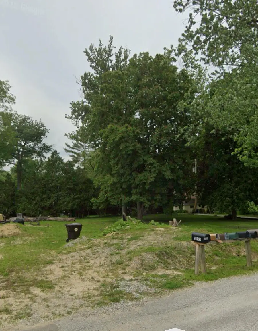 3907 Wildwood Road, Valparaiso, IN 46383 - Image #2