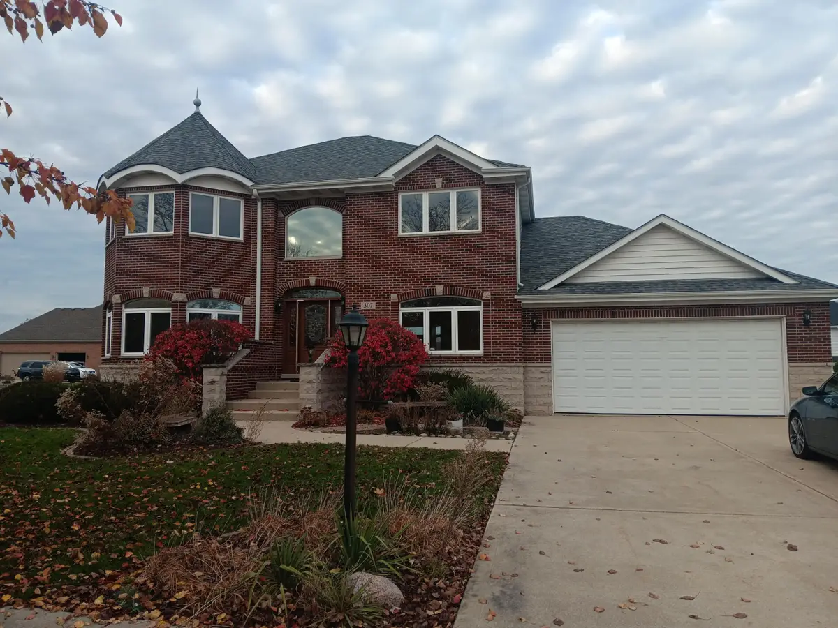 307 Salisbury Drive, Munster, IN 46321 - Image #1