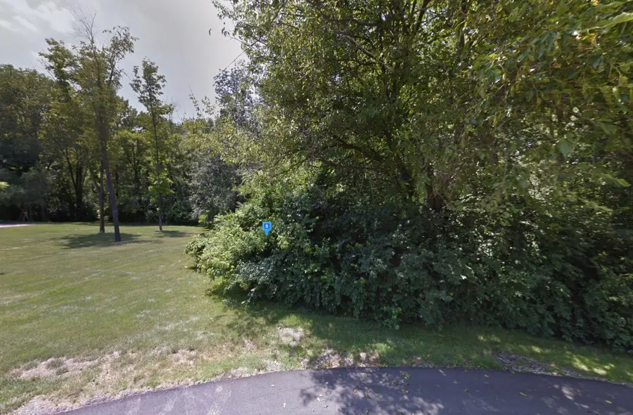 7595 S Nantucket Woods Court, Terre Haute, IN 47802 - Image #2