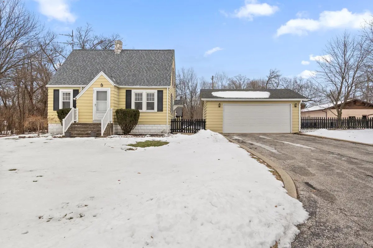 601 Azalea Street Se, Demotte, IN 46310 - Image #1