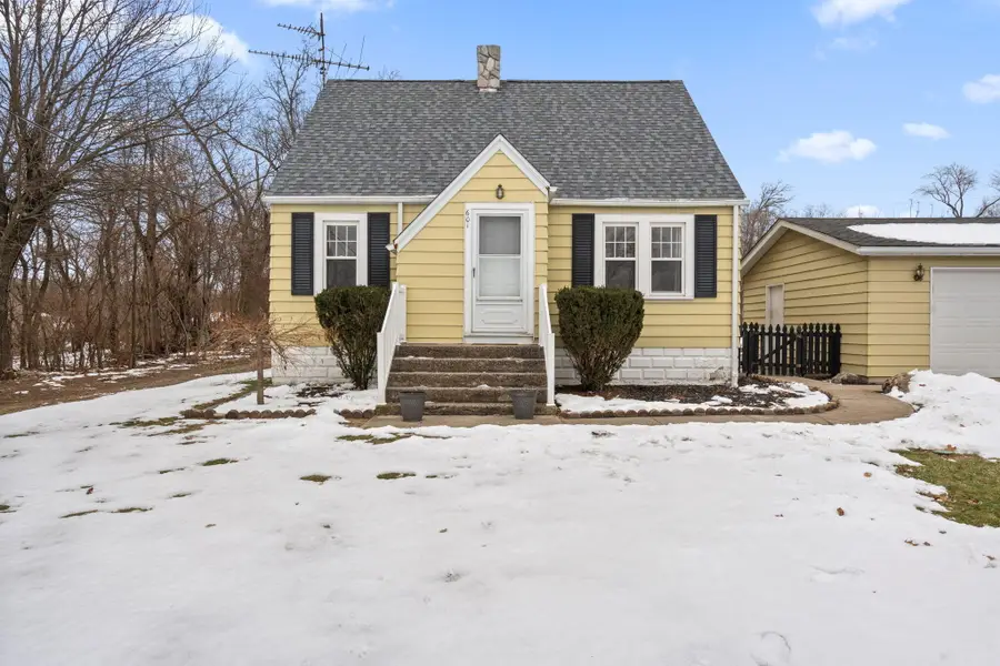 601 Azalea Street Se, Demotte, IN 46310 - Image #2