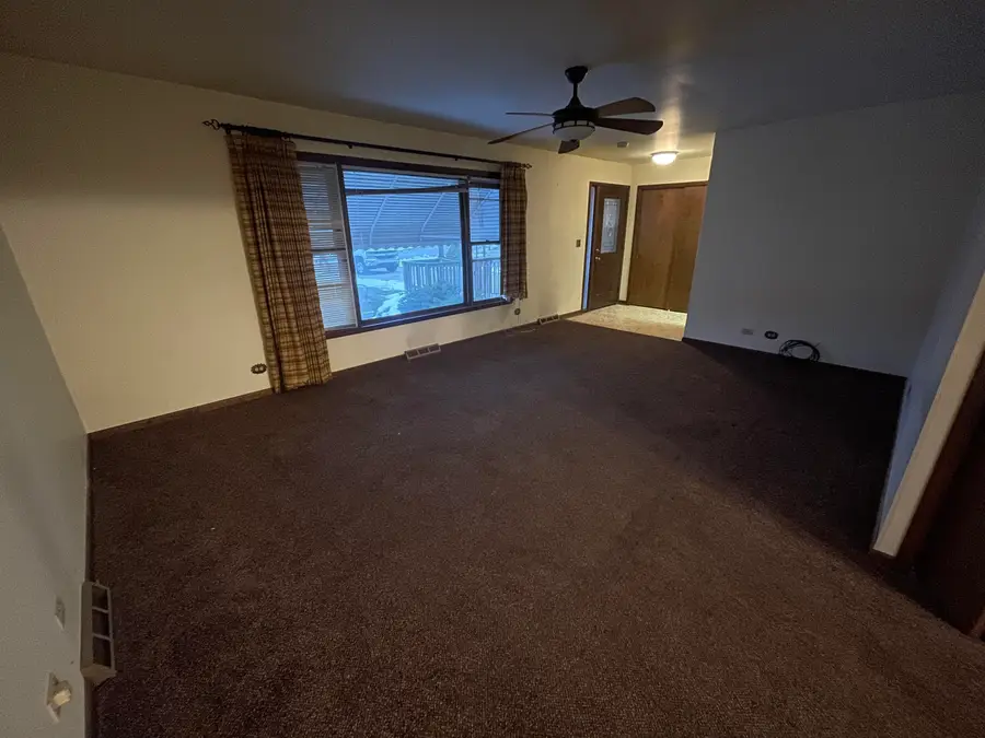 9618 Boulevard Drive, Highland, IN 46322 - Image #3