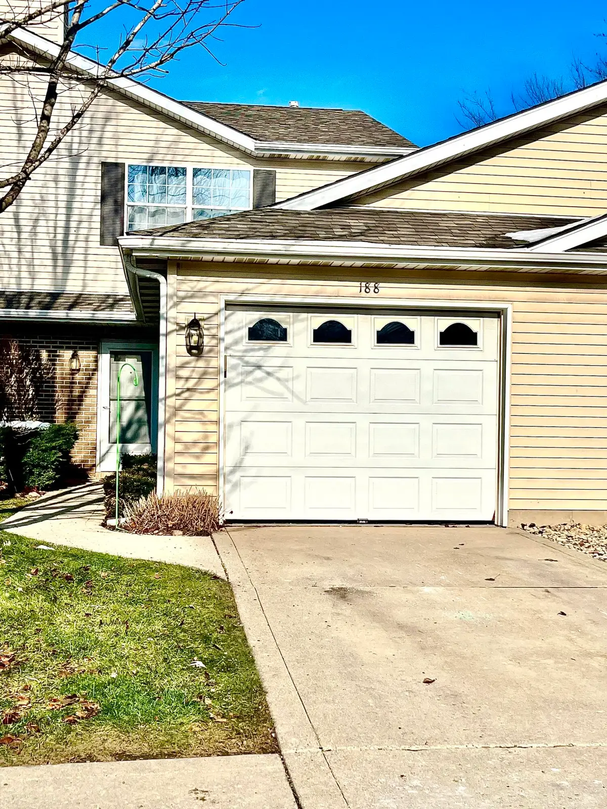 188 Summertree Drive, Chesterton, IN 46304 - Image #1