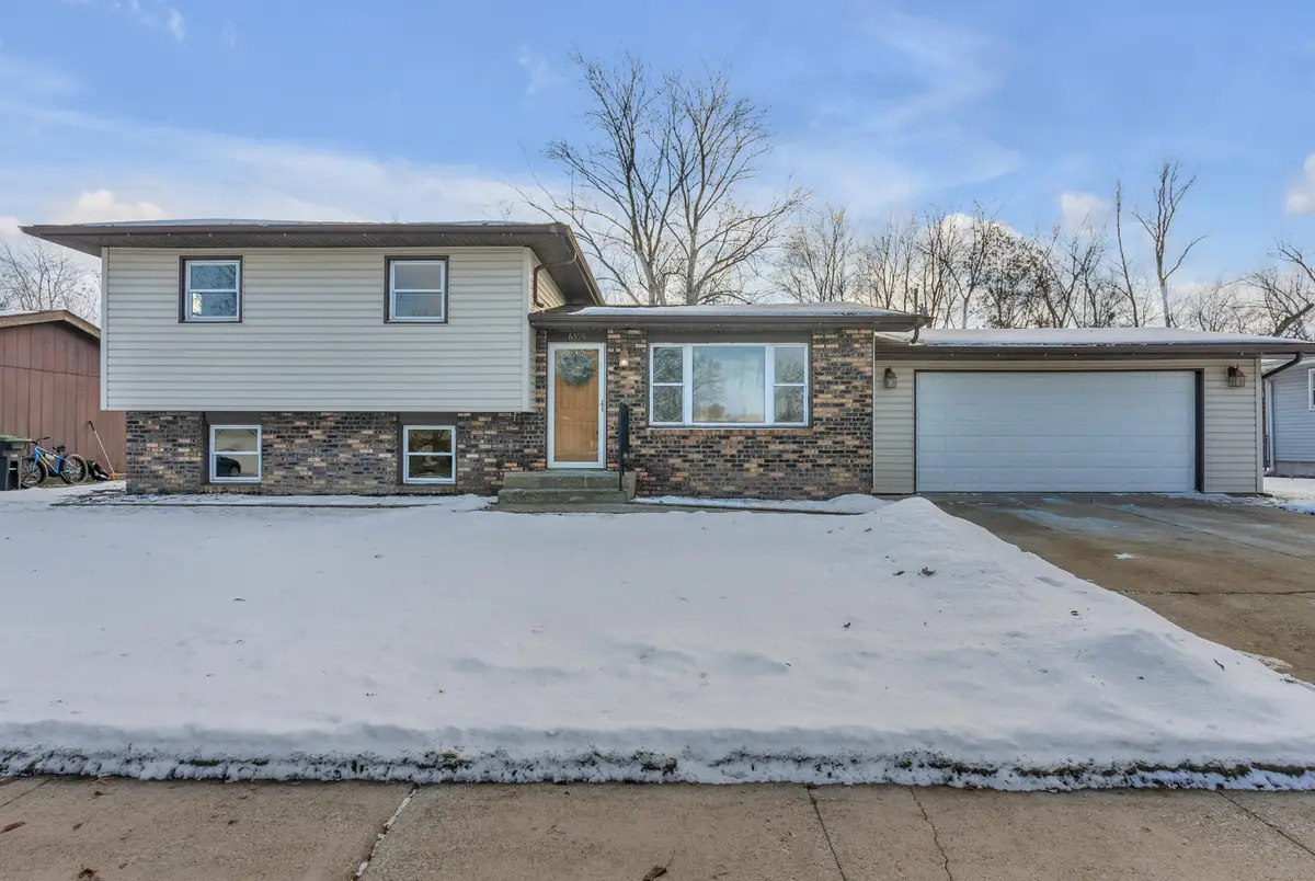 6395 Valleyview Avenue, Portage, IN 46368 - Image #1
