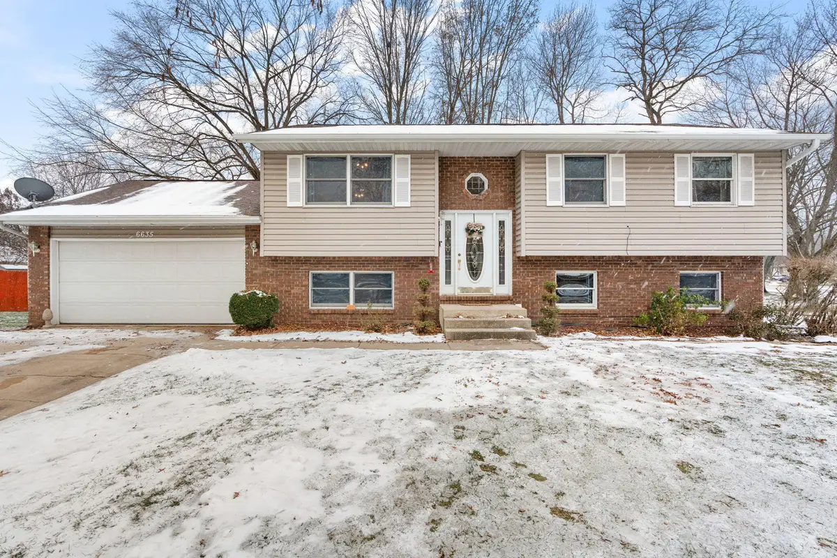 6635 Lakewood Avenue, Portage, IN 46368 - Image #1